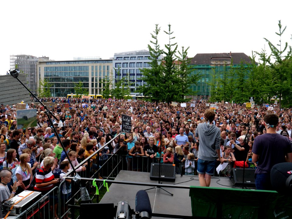 FridaysForFuture protest Berlin 19-07-2019 33