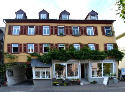 Friedrichsdorf, Hugenottenstraße 90