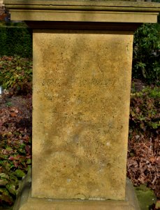 Friedrichsdorf - Friedhof - Grabmal Anton Lücke - 3