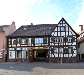 Friedrichsdorf, Hugenottenstraße 66