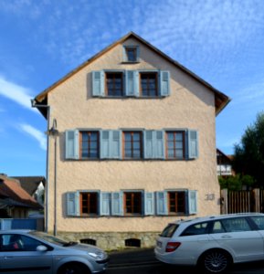 Friedrichsdorf, Hugenottenstraße 33 (1)