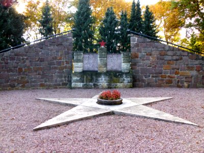 Friedhof 5
