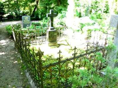 Friedhof Grabmal Walther 3