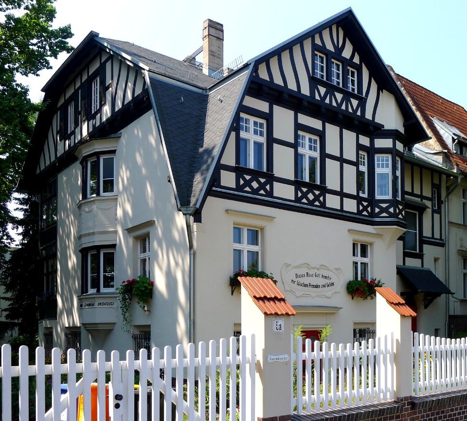 Friedrich-Engels-Straße 5 (Berlin-Niederschönhausen)