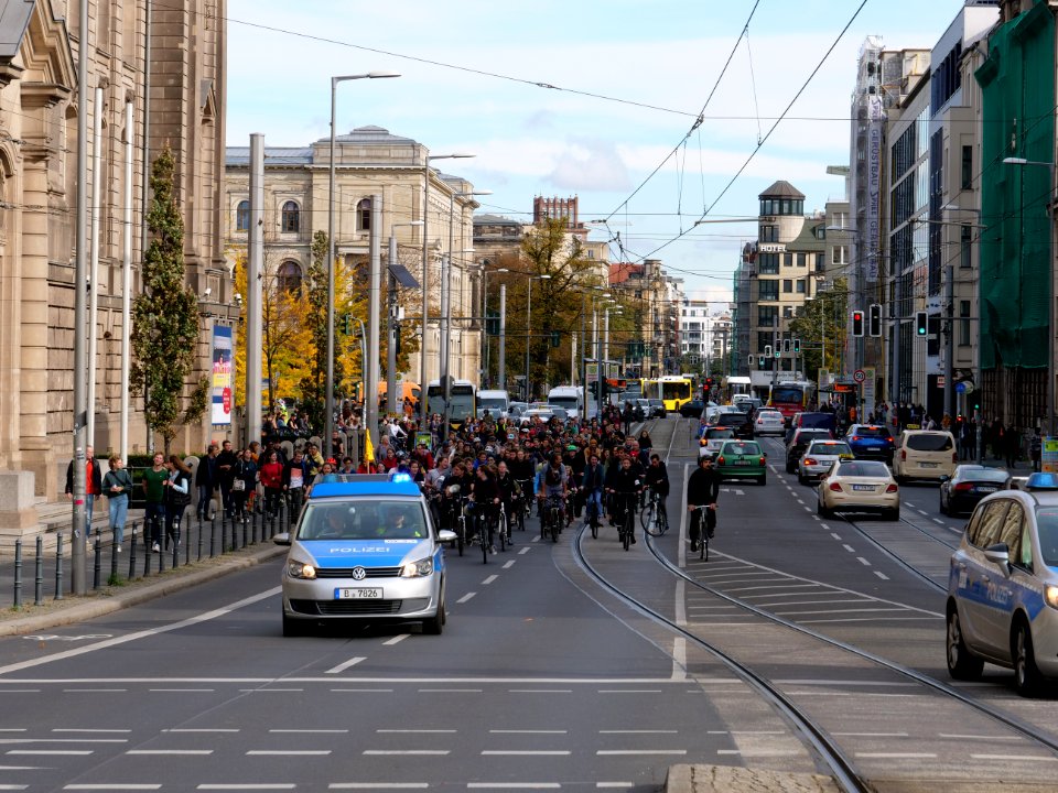FridaysForFuture protest Berlin 18-10-2019 bicycle demonstration 02