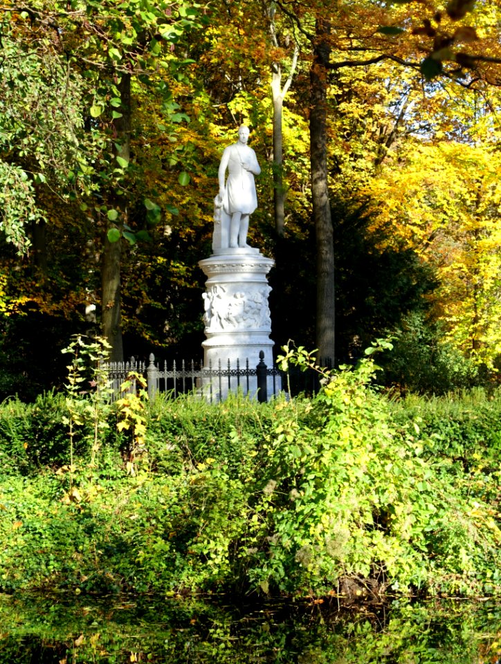 Friedrich Wilhelm III by Friedrich Drake - Großer Tiergarten, Berlin, Germany - DSC09491