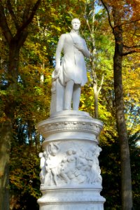 Friedrich Wilhelm III by Friedrich Drake - Großer Tiergarten, Berlin, Germany - DSC09489