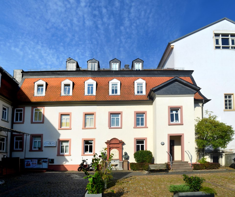 Friedrichsdorf, Institut Garnier 1 (2)