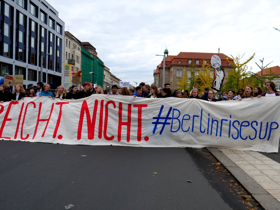 FridaysForFuture protest Berlin 11-10-2019 Invalidenpark - Rotes Rathaus 01