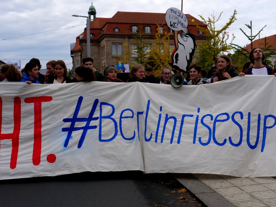 FridaysForFuture protest Berlin 11-10-2019 Invalidenpark - Rotes Rathaus 02