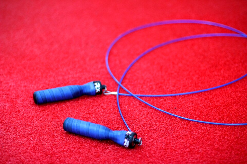 Handle blue carpet red