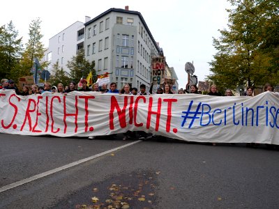 FridaysForFuture protest Berlin 11-10-2019 Invalidenpark - Rotes Rathaus 11