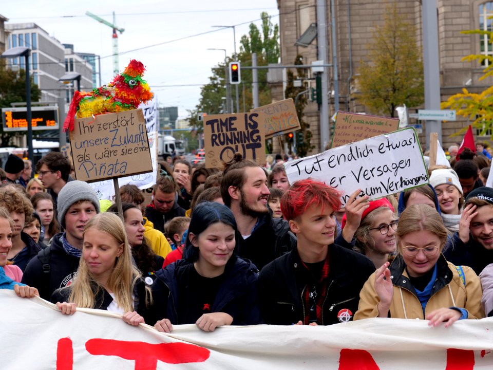 FridaysForFuture protest Berlin 11-10-2019 Invalidenpark - Rotes Rathaus 04