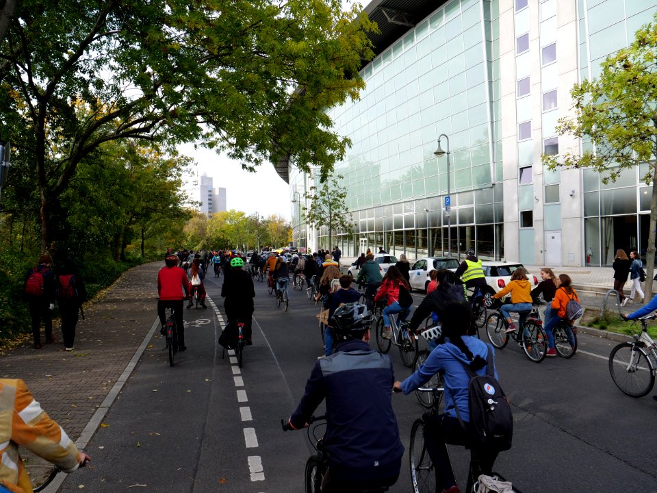 FridaysForFuture protest Berlin 18-10-2019 bicycle demonstration 34
