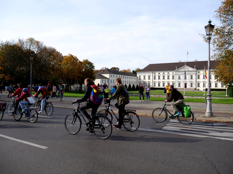 FridaysForFuture protest Berlin 18-10-2019 bicycle demonstration 17
