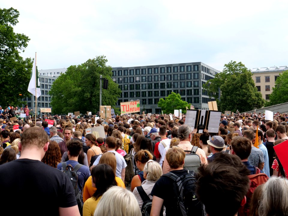 FridaysForFuture protest Berlin 19-07-2019 12