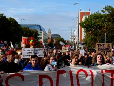 FridaysForFuture protest Berlin 11-10-2019 Invalidenpark - Rotes Rathaus 40