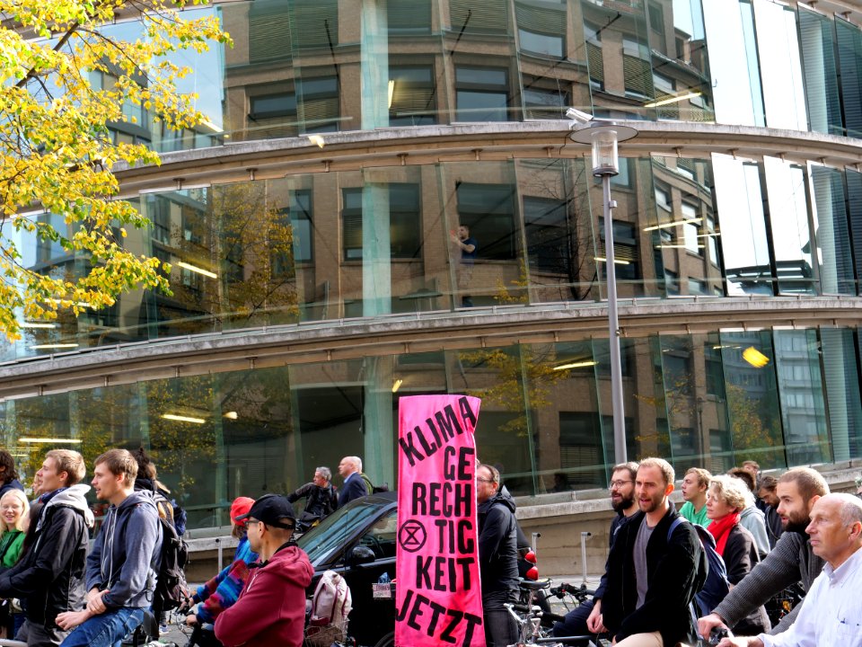 FridaysForFuture protest Berlin 18-10-2019 bicycle demonstration 41