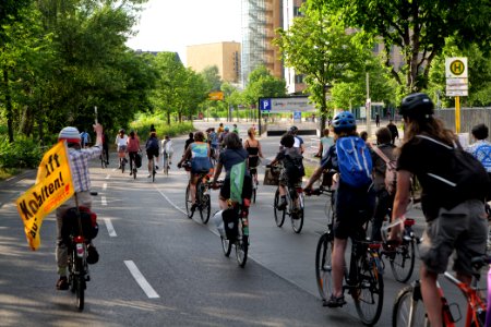 FridaysForFuture protest Berlin 2020-07-02 critical mass 70