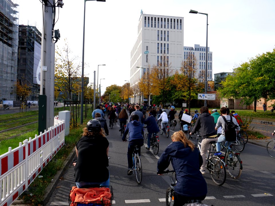 FridaysForFuture protest Berlin 18-10-2019 bicycle demonstration 12