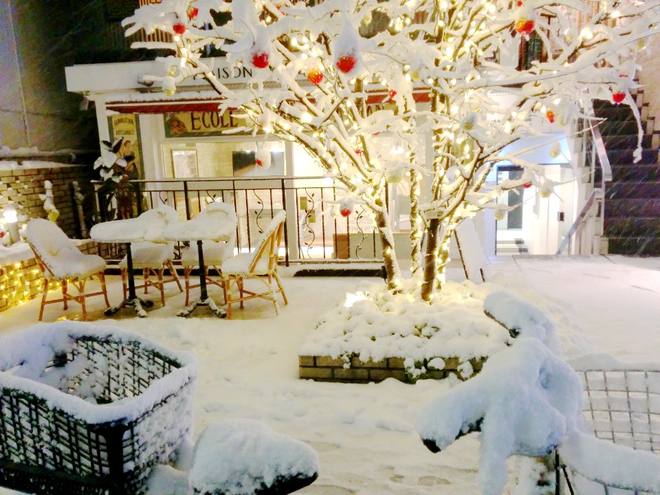 French baking school in snowy Azabudai