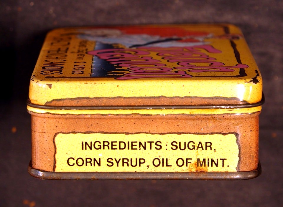 French Cancan candies tin, pic3