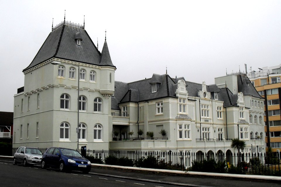 French Convalescent Home, De Courcel Road, Brighton (July 2010) (3)