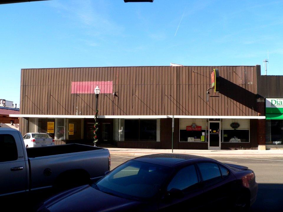 Fremont, Nebraska 343-345 N Main