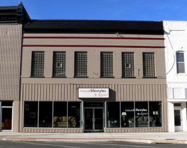 Fremont, Nebraska E-028 447 N Main