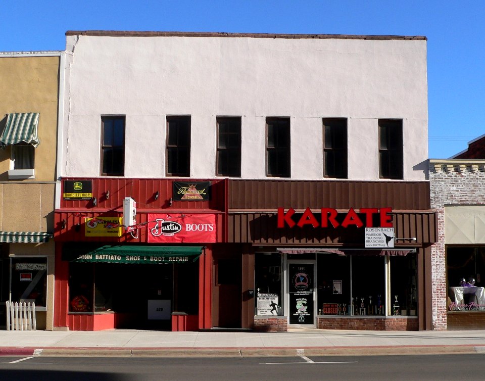 Fremont, Nebraska 526-522 N Main