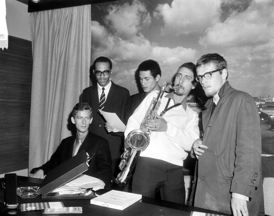 Free Jazz Inc. op Schiphol, v.l.n.r. W. van Bommel, G. van Windt, F. Content, , Bestanddeelnr 918-0805
