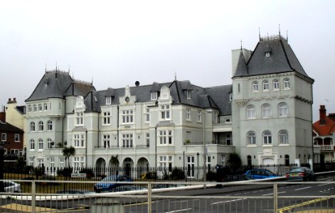 French Convalescent Home, De Courcel Road, Brighton (July 2010) (4)