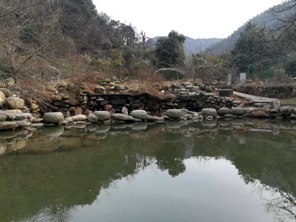 Free Life Pond, Guangji Temple (Hunan), picture4