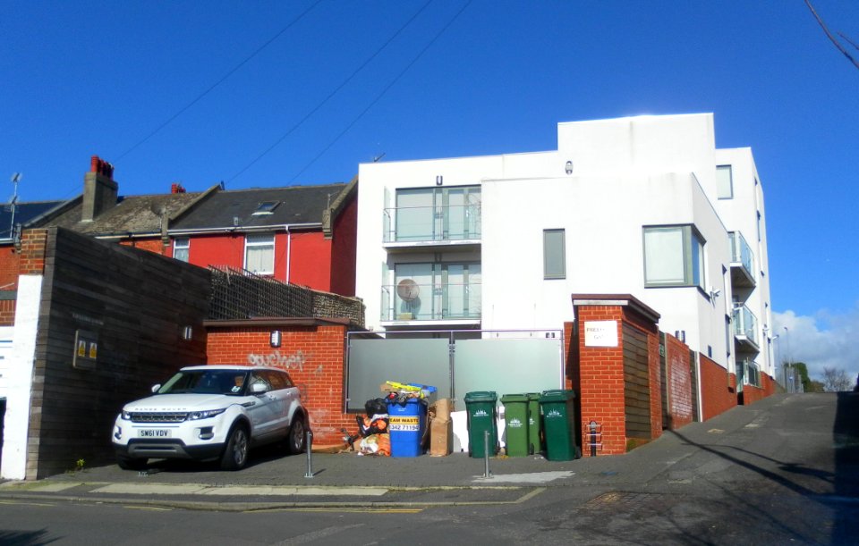 Freehold Gate, Freehold Terrace, Brighton (February 2014)