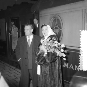 Franse actrice Marie Bell. Aankomst in Amsterdam, Bestanddeelnr 934-5836
