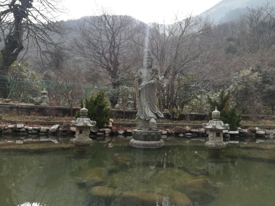 Free Life Pond, Guangji Temple (Hunan), picture2