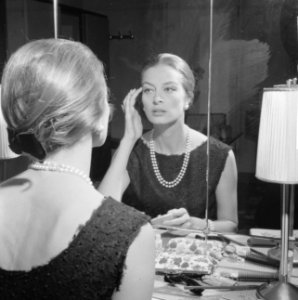 Franse actrice Capucine, Bestanddeelnr 913-8125