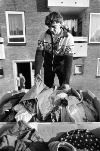 Fred de Keizer , lorrenboer in Zoetermeer. De lorrenboer tijdens zijn eerste wer, Bestanddeelnr 931-9073