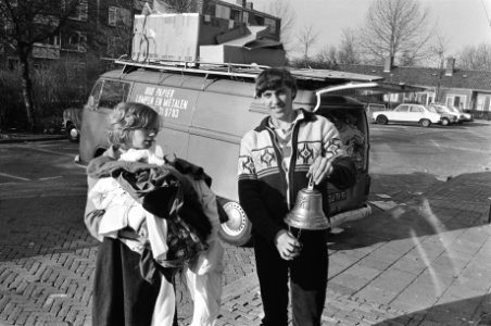 Fred de Keizer , lorrenboer in Zoetermeer. De lorrenboer tijdens zijn eerste wer, Bestanddeelnr 931-9072