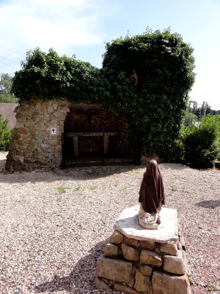 Frasnoy (Nord, Fr) grotte de Lourdes