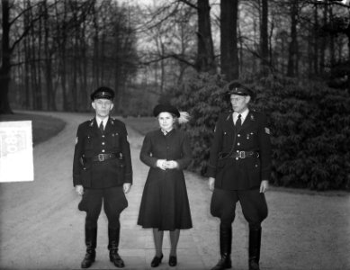 Frau Gasille (betrokken bij plunderingen in Arnhem tijdens de 2e Wereldoorlog), Bestanddeelnr 903-8055