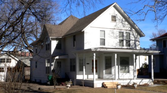 Fremont, Nebraska 620-622 E. Military Ave. from SW