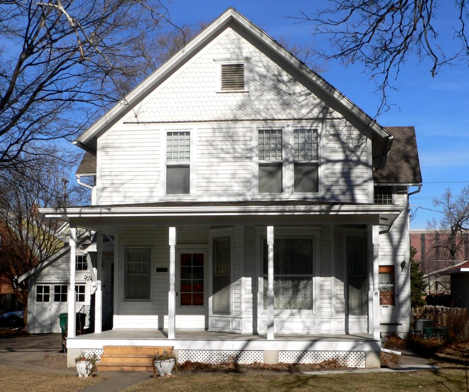 Fremont, Nebraska 620-622 E. Military Ave. from S