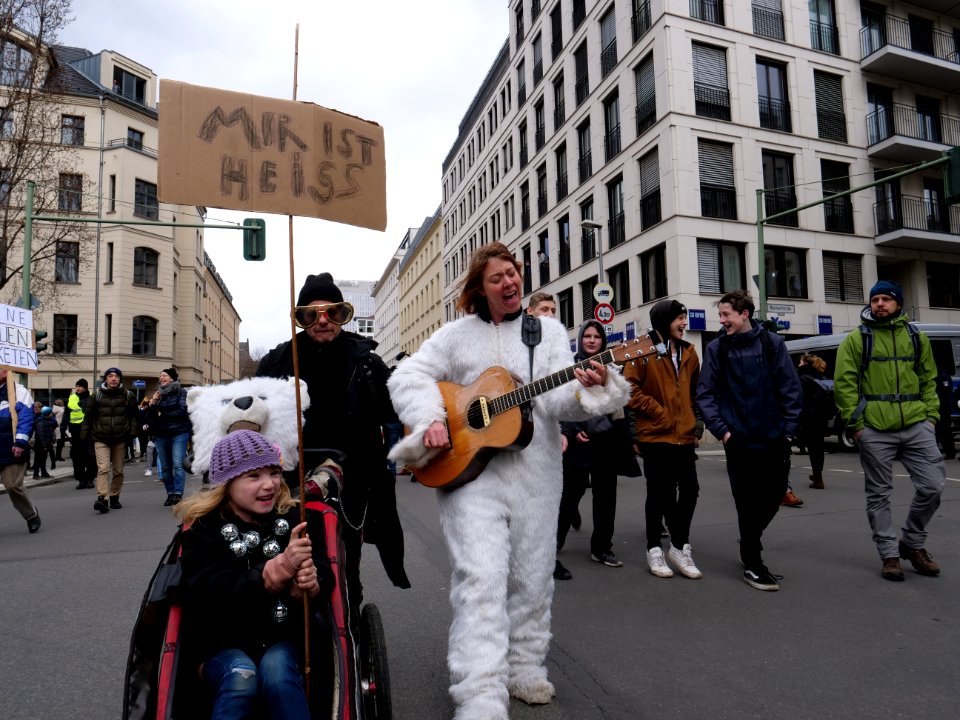 FridaysForFuture demonstration Berlin 15-03-2019 03