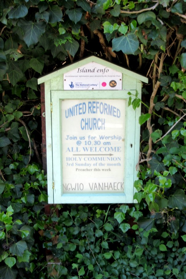 Freshwater United Reformed Church, Guyer's Road, Freshwater (May 2016) (Signboard)
