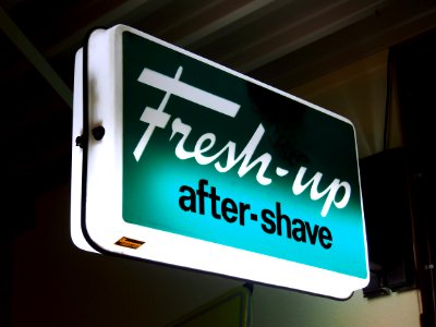 Fresh-up after-shave lichtreclame photo