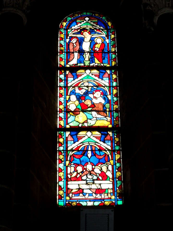 Fresnay-sur-Sarthe, église Notre-Dame, vitrail (09)