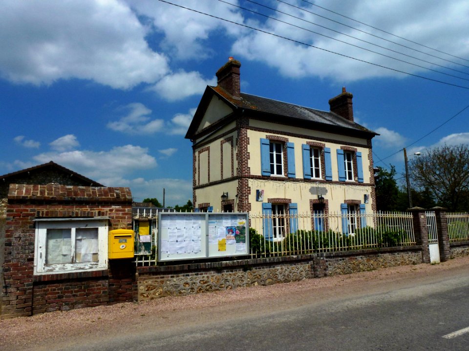 Fresne-Cauverville (Eure, Fr) mairie à Fresne