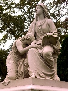 Frew Monument, Allegheny Cemetery 02 photo