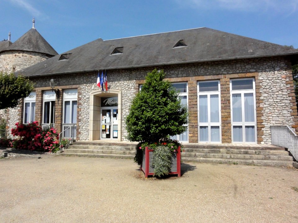 Fresnay-sur-Sarthe, mairie